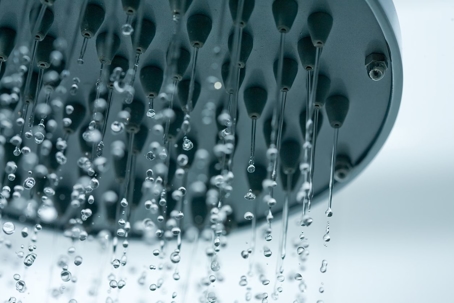 Low-flow shower head